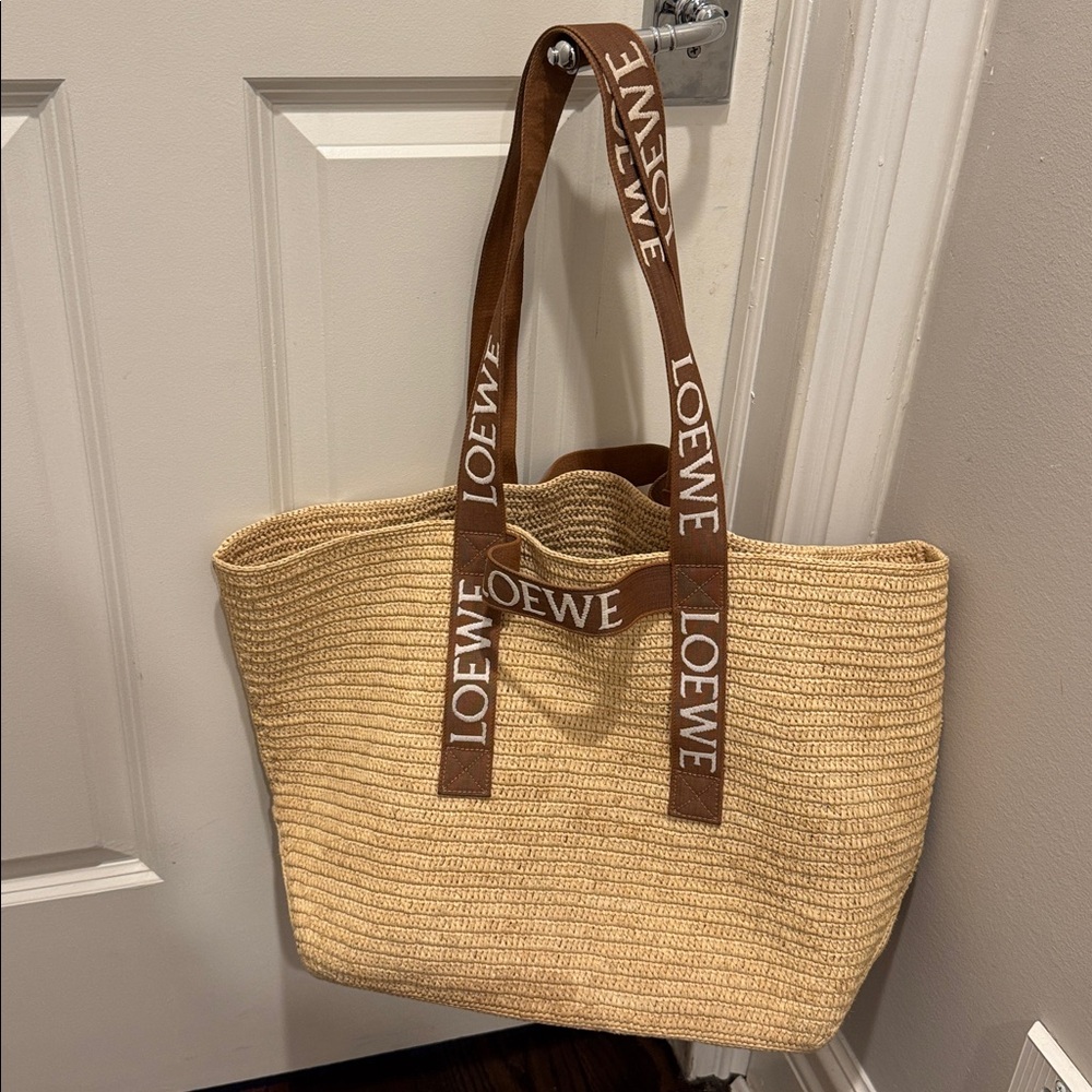Loewe Raffia Fold Shopper Tote beach bag - Picture 4 of 8
